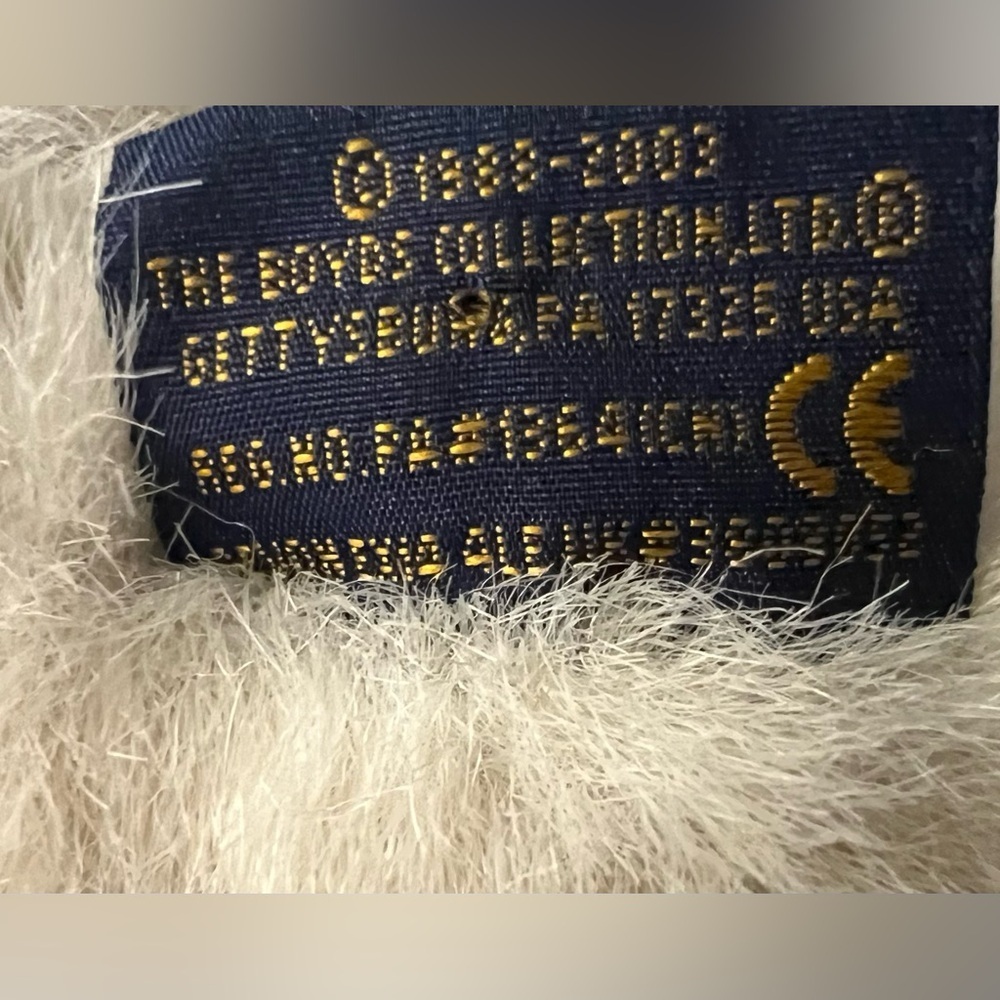 Vintage Boyd Bear Winter/Christmas Collection - Picture 15 of 15